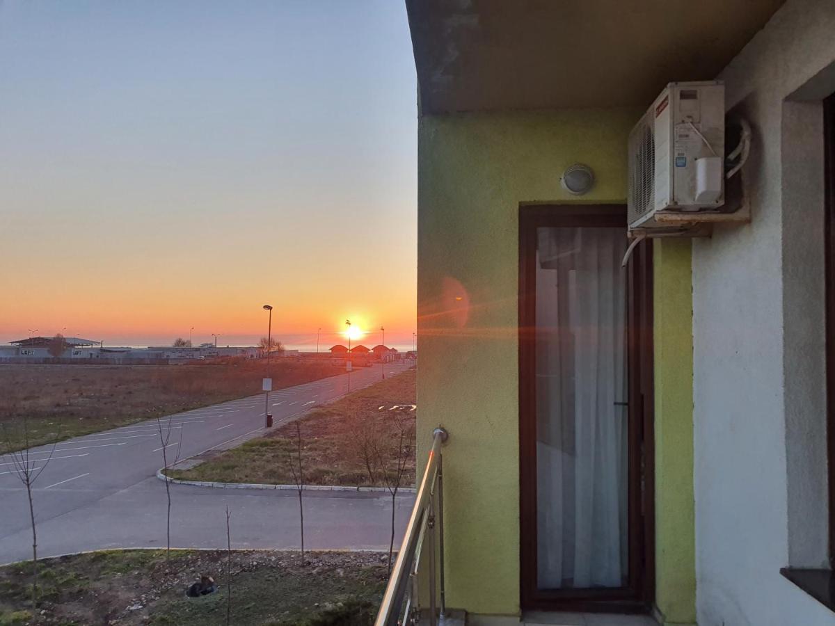 Alegria Summerland Mamaia Εξωτερικό φωτογραφία